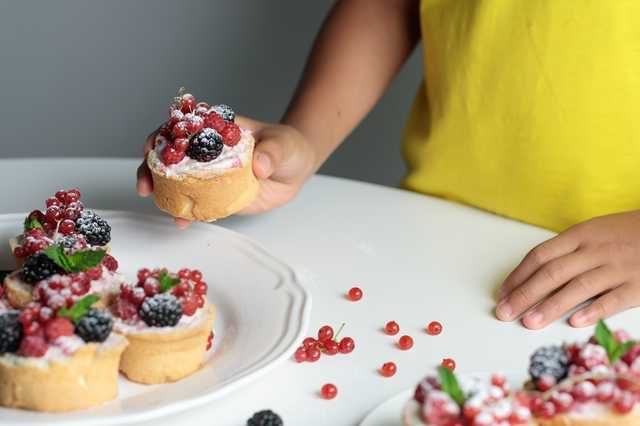 В Москве девушка умерла на конкурсе поедания пирожных