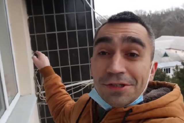 Журналист предложил развлечь эвакуированных в Новых Санжарах: на него набросились