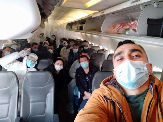 Все эвакуированные из Китая украинцы здоровы, - Минздрав