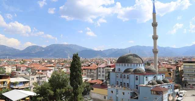Турцию всколыхнуло мощное землетрясение: погибли дети