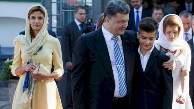 “Фанфан-Тюльпан” на концерте русского рэпера. Чем прославился сын Порошенко