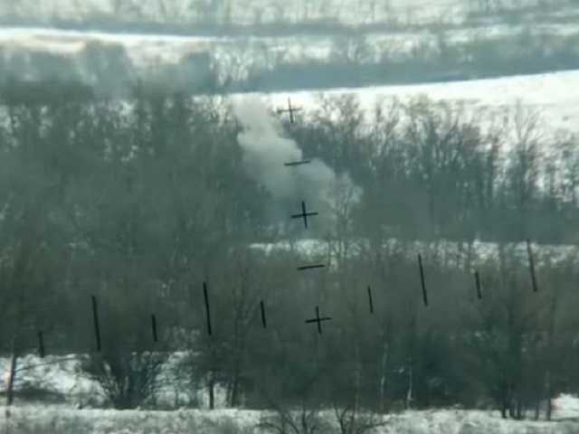 Попали прямо в цель: в сети появилось видео разгрома позиции боевиков на Донбассе