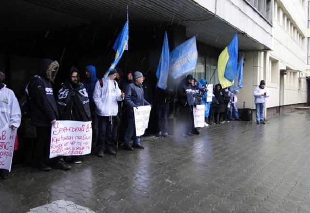 Беглый экс-глава Минздоха Клименко организовал митинг в Киеве: в сети появилось видео