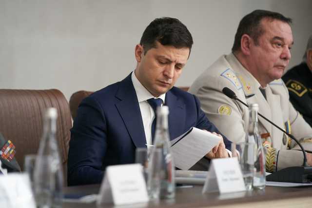 Зеленский хочет, чтобы Ахметов приватизировал неприбыльные шахты