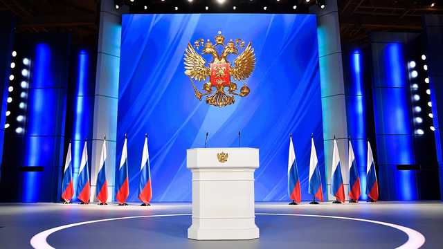 Сазонов: Новая Конституция РФ – подготовка к большой войне