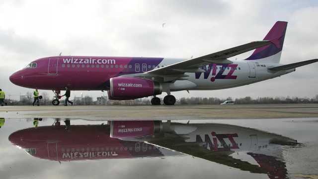 Wizz Air -     : 