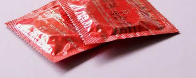 Эвакуированным из Китая передали в "Новые Санжары" партию презервативов