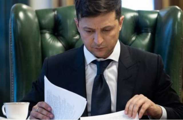 Зеленский надумал заменить министра обороны: назван претендент - "разрушитель"