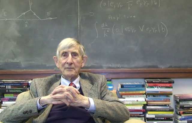 Умер один из главных ученых 20 века: фото и биография