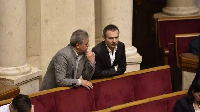 "Сильная позиция, сильного политика". Вакарчук опубликовал стих, посвящённый весне