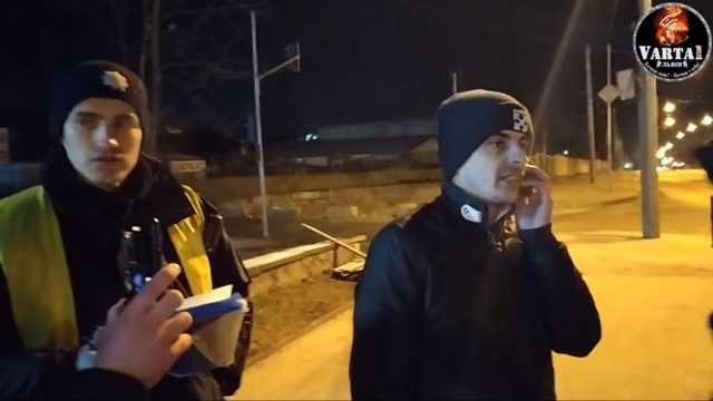 У Львові п’яний водій викликав на допомогу маму, потрапивши в ДТП