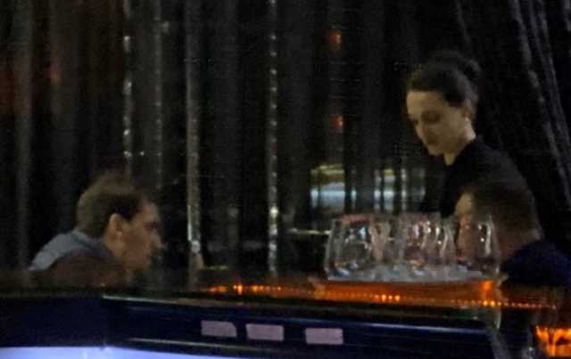 СМИ: Гончарук и Ермак встретились в ресторане в Киеве