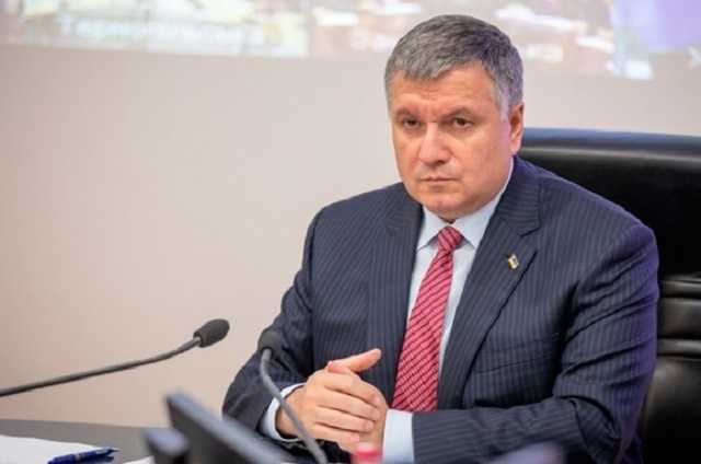 Зеленский объяснил, почему Аваков останется на посту