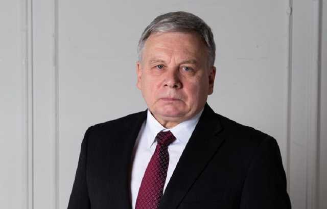 Назначение министра обороны Тарана пролоббировал Ермак — вероятный агент Кремля