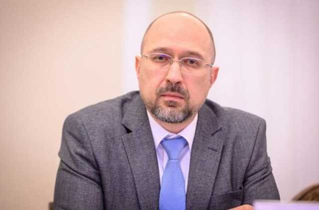 Новое правительство приняло первое решение