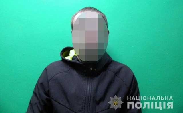 На киевской окраине бывший зэк всадил нож в посетителя кафе