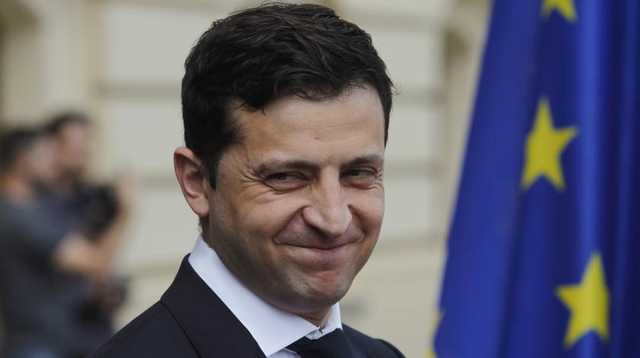 Зеленский в Полтаве вышел на селфи к украинцам