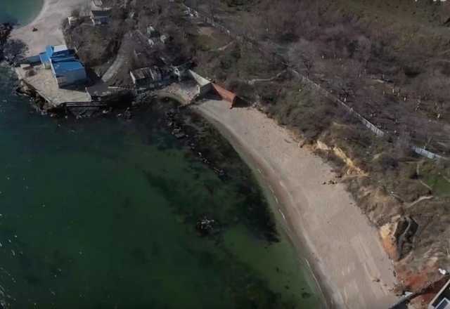 Вопреки решению суда на одесском пляже начинают строить высотку