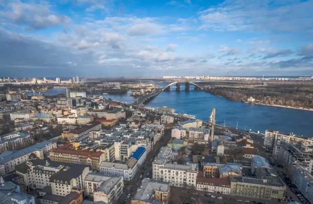 Киев решил ограничить проведение мероприятий из-за коронавируса