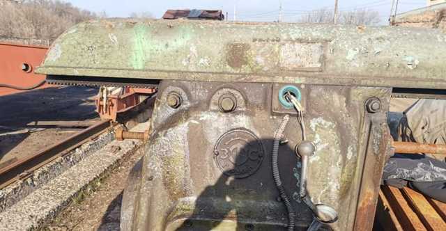 В Лисичанске крупнейший стекольный завод пустили под нож: фото