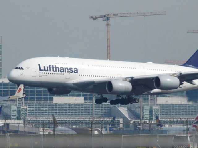 Авиакомпании массово отменяют рейсы из-за коронавируса: что нужно знать украинцам