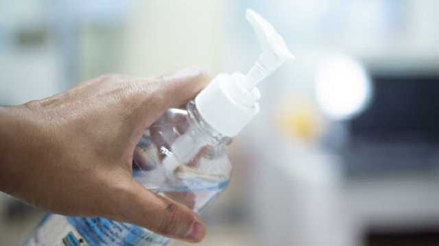 ВОЗ опубликовала рецепт антисептика, который можно легко создать в домашних условиях