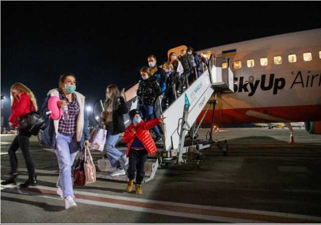 Минздрав: У эвакуированных из Италии украинцев коронавирус не обнаружили