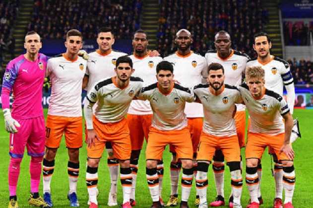 35% игроков и сотрудников футбольного клуба "Валенсия" заражены коронавирусом