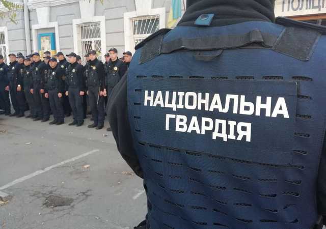 В Киеве больницу, куда госпитализируют больных с подозрением на коронавирус, охраняет Нацгвардия