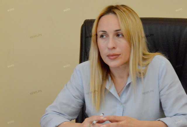 Глава Николаевского облсовета в разгар эпидемии купила элитный кроссовер