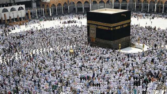 Мечети в Мекке и Медине закрылись впервые за века из-за коронавируса