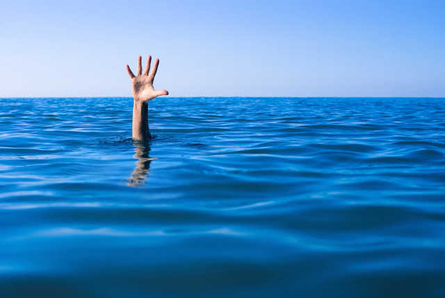 «Ви швидше потонете»: з’явився сайт, який вираховує ваші шанси померти від коронавірусу