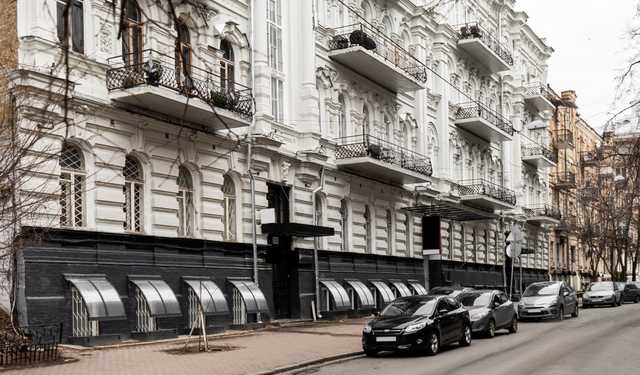 Карантин из-за COVID-19: в центре Киева выделят отель для размещения врачей