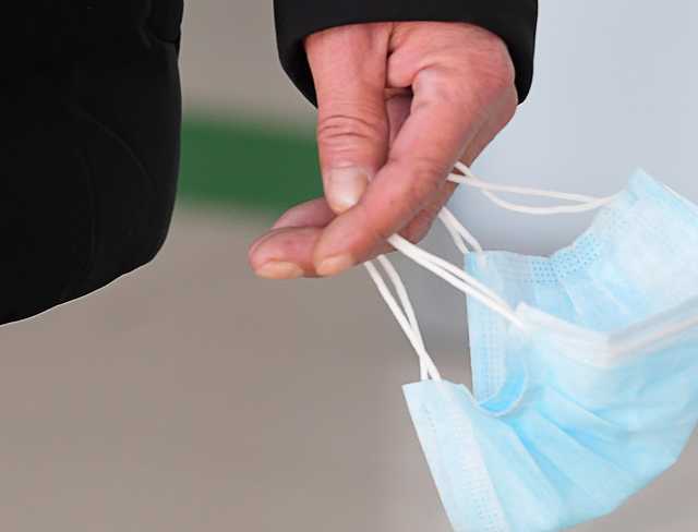 Столичные мошенники обманули китайца при продаже ткани для масок