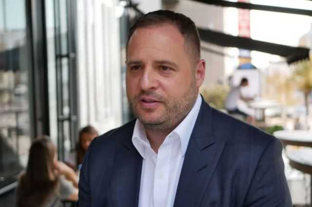 Суд відкрив справу через неподання Єрмаком декларації