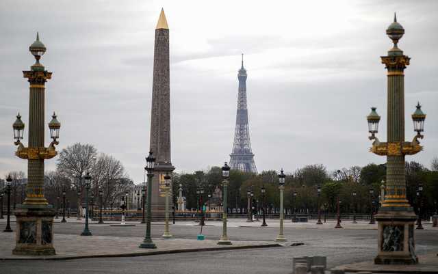     25 .  COVID-19,   1,3 . 