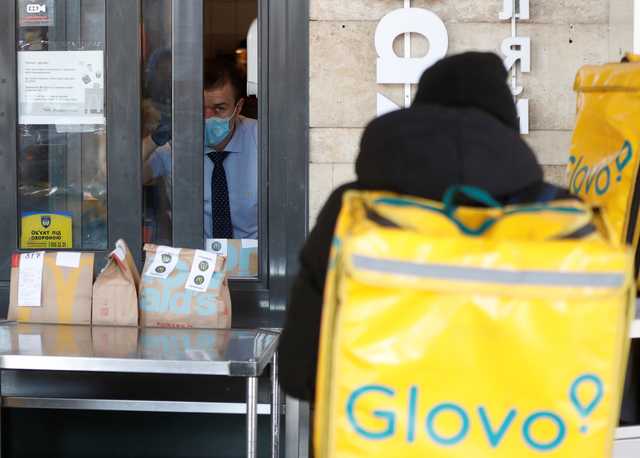    Glovo     
