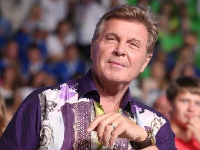 Укупник поделился последней записью с кашляющим Лещенко