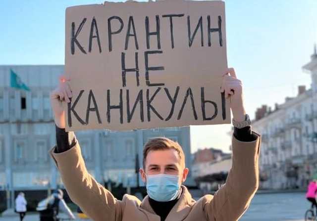 "Сидите бл**ь дома": сумской хирург обрушился на нарушителей карантина