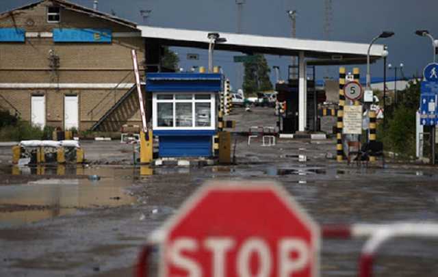Российские военные вместе с семьями бегут из "ДНР", спасаясь от коронавируса