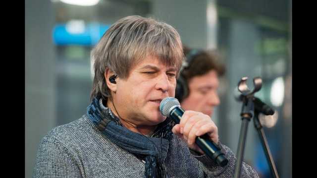 «Водка убивает коронавирус»: Российский певец-любитель «ДНР» отличился странным заявлением