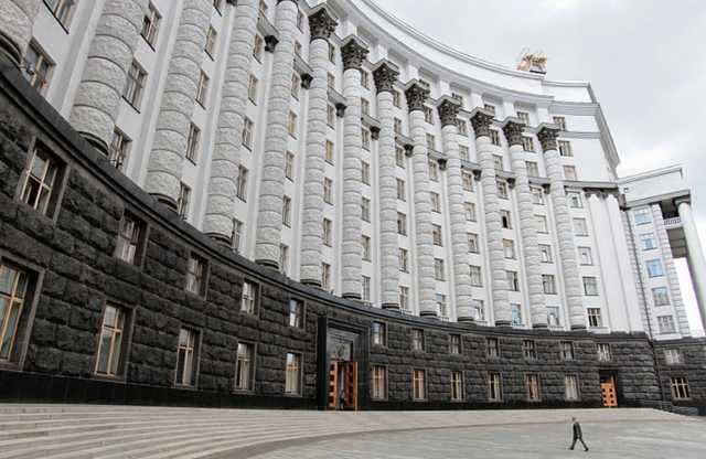 Безробітним платитимуть допомогу від першого дня реєстрації