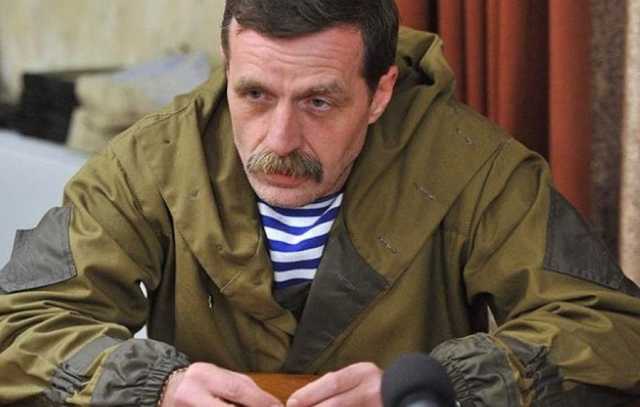 «Масок нет от словам совсем»: проживающий в Крыму Безлер опубликовал гневный пост