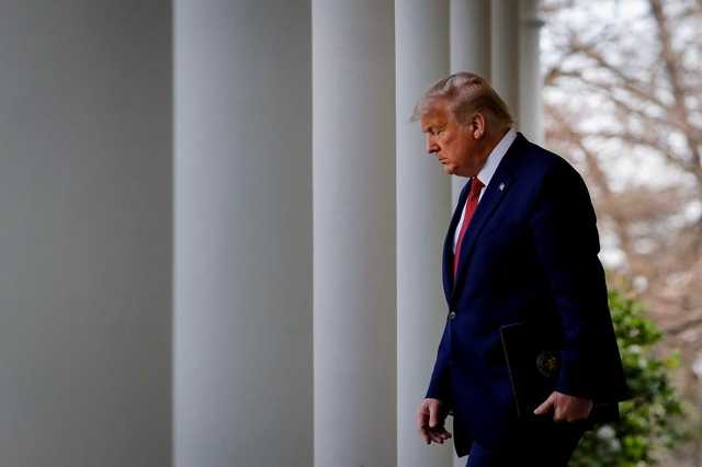 Трамп: Ізоляція може призвести до зростання числа самогубств