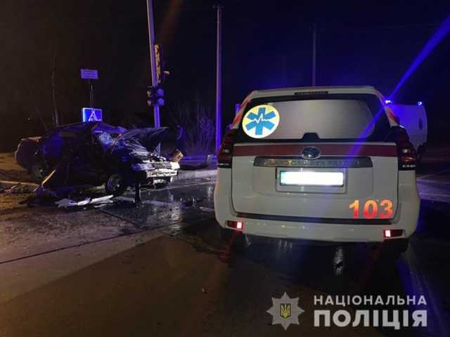 На Житомирщине ВАЗ влетел в авто экстренной медицинской помощи: есть погибшие