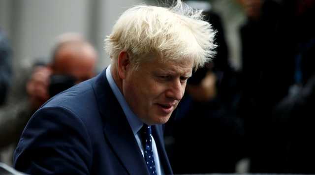 Бориса Джонсона могут подключить к аппарату ИВЛ, – СМИ