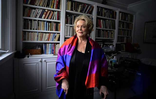 От пневмонии умерла канадская актриса — мать кинозвезды Кифера Сазерленда