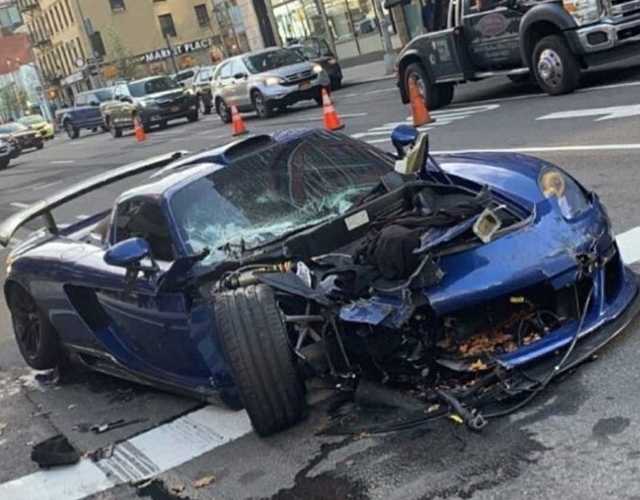 Разбил авто за 20 млн грн и пытался скрыться: в сети показали видео