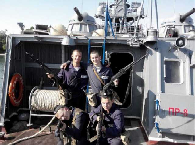 Захватывали Крым: в сети рассекретили данные о путинских моряках