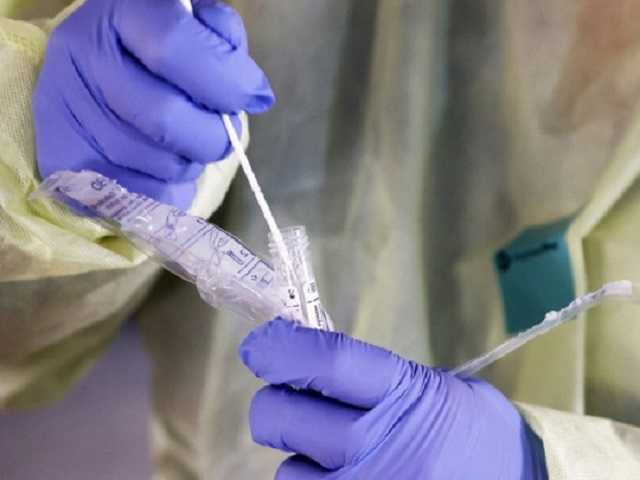 Симптомов не было: в Ровенской области зафиксировали вспышку коронавируса среди медиков